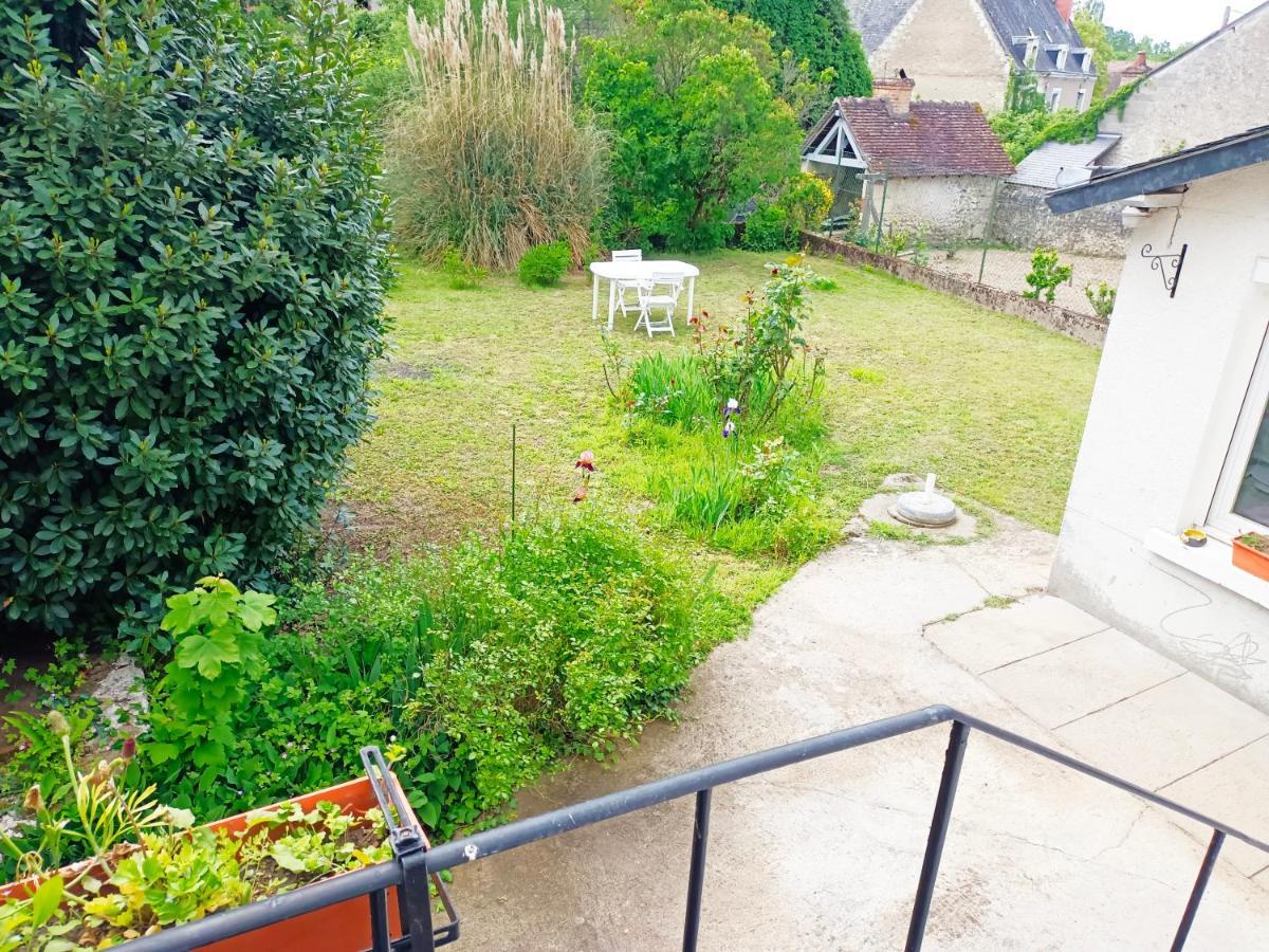 Petite Maison Etape Loire A Velo Ou Compostelle Mosnes Екстериор снимка