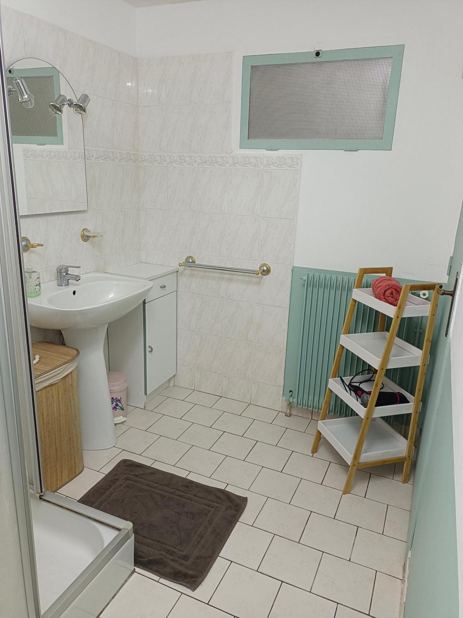 Petite Maison Etape Loire A Velo Ou Compostelle Mosnes Екстериор снимка